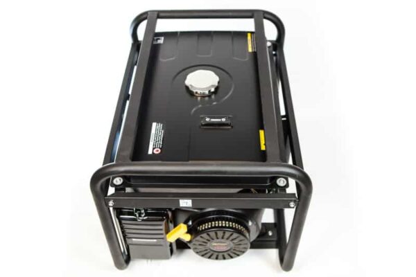 Generador de gasolina 8.3 KVA trifásico